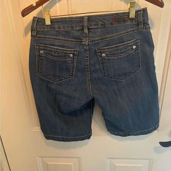 Christopher Blue Stretch Jeans Shorts size 10 - Picture 4 of 5